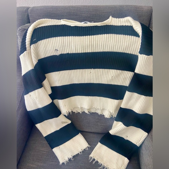 Princess Polly LONDON BRIDGE SWEATER WHITE/BLACK (s/m) - Picture 2 of 3